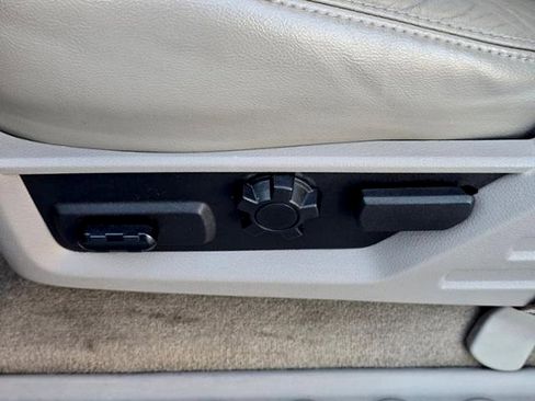 Used 2008 Ford F350 Lariat image 23