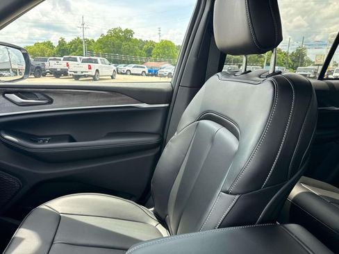 New 2026 Jeep Grand Cherokee Limited RWD image 36