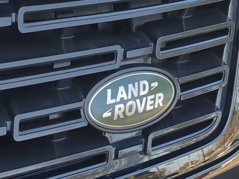 Used 2025 Land Rover Range Rover Sport SE AWD/4WD image 12