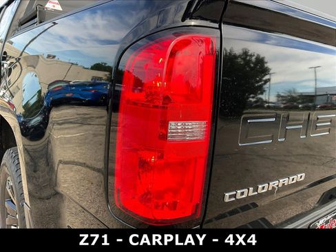 Used 2021 Chevrolet Colorado Z71 w/ Z71 Midnight Edition AWD/4WD image 24