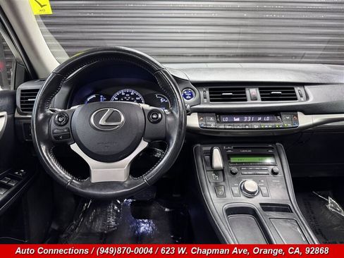 Used 2015 Lexus CT 200h image 12