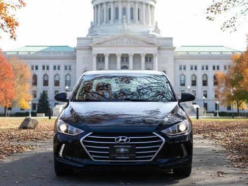 Used 2018 Hyundai Elantra Value Edition w/ Cargo Package FWD image 2