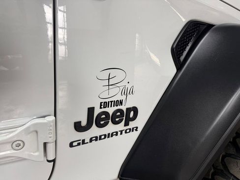 Used 2020 Jeep Gladiator Sport w/ Quick Order Package 24S image 8