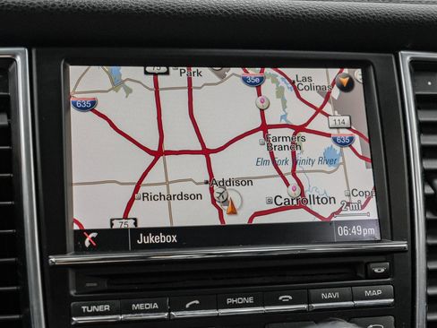 Used 2014 Porsche Panamera S image 17