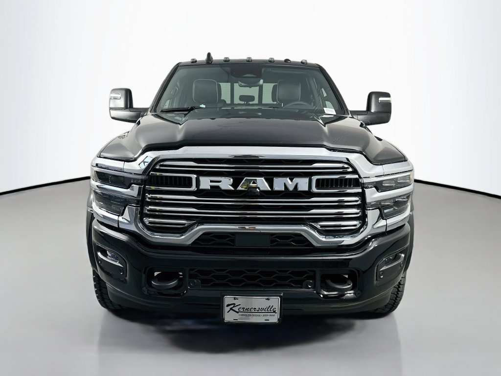 New 2026 RAM 4500 4x4 Crew Cab DRW w/ Laramie Trim Package image 2