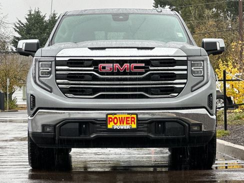 New 2026 GMC Sierra 1500 SLT image 3