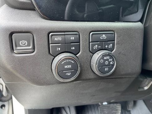Used 2024 Chevrolet Silverado 1500 RST w/ Convenience Package II AWD/4WD image 17