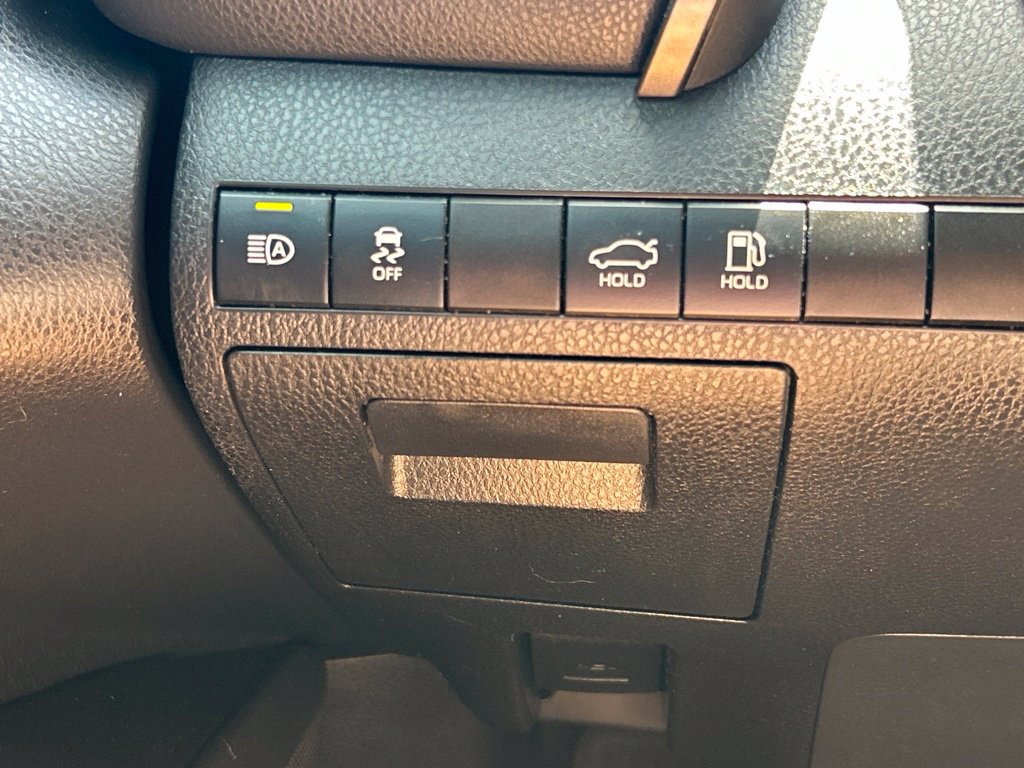 Used 2022 Toyota Camry SE FWD image 27