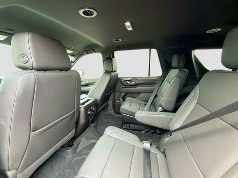 Used 2024 Chevrolet Tahoe Z71 w/ Luxury Package image 24