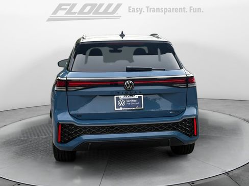 Certified 2026 Volkswagen Tiguan SE R-Line AWD/4WD image 6