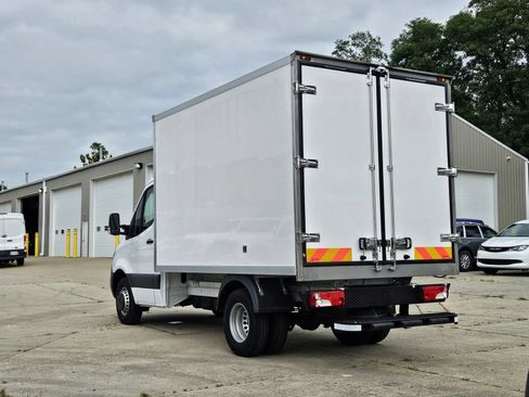 Used 2023 Mercedes-Benz Sprinter 3500 image 5