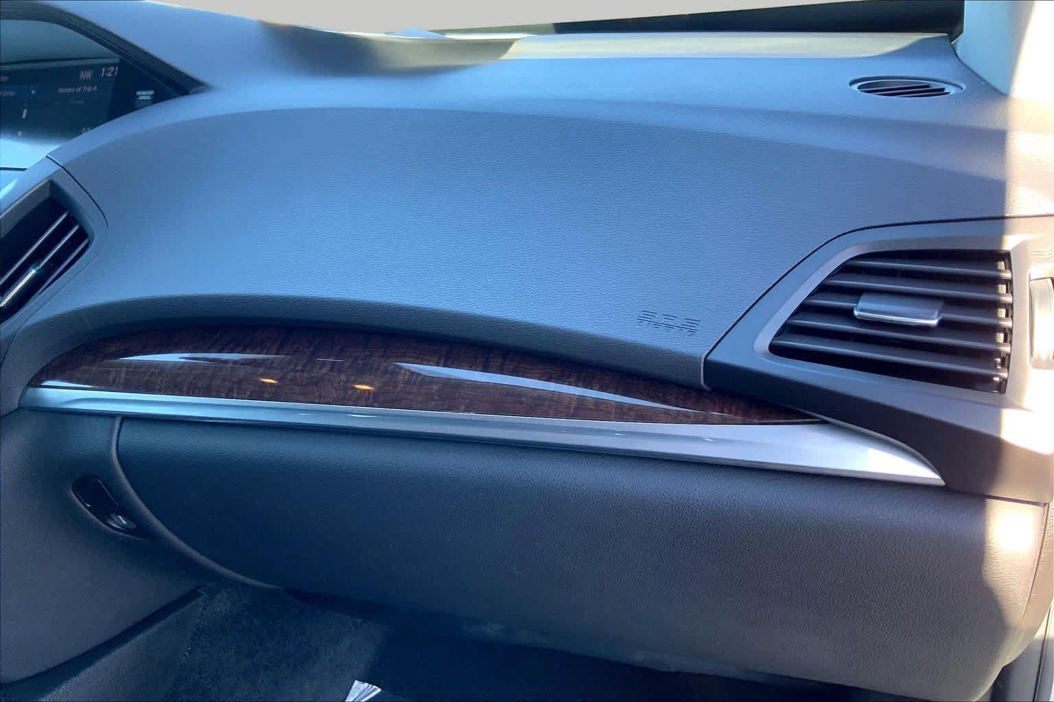 Used 2020 Acura MDX SH-AWD image 18