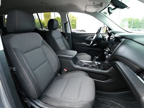 Used 2018 Chevrolet Traverse LT FWD image 27