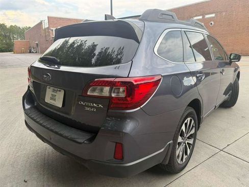 Used 2016 Subaru Outback 3.6R Limited AWD/4WD image 2