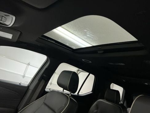 Certified 2023 Chevrolet Traverse Premier w/ Redline Edition image 19