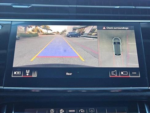 Used 2023 Audi Q8 Premium Plus image 15