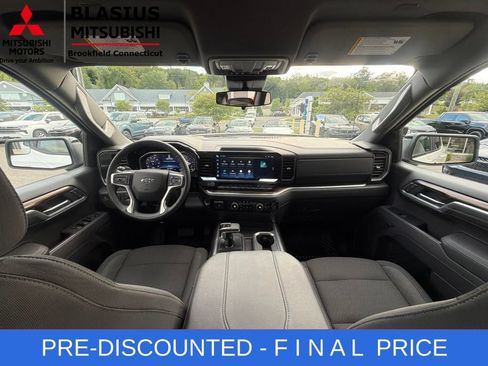 Used 2025 Chevrolet Silverado 1500 RST AWD/4WD image 35