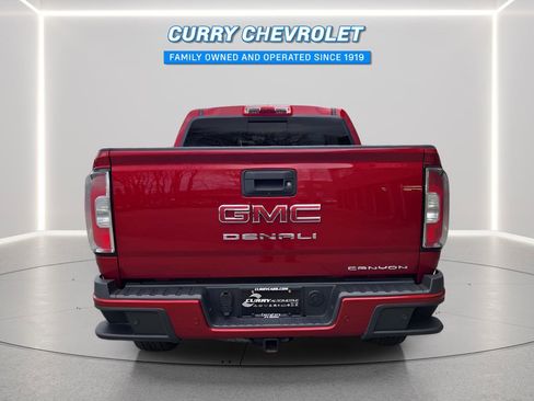 Used 2021 GMC Canyon Denali image 11