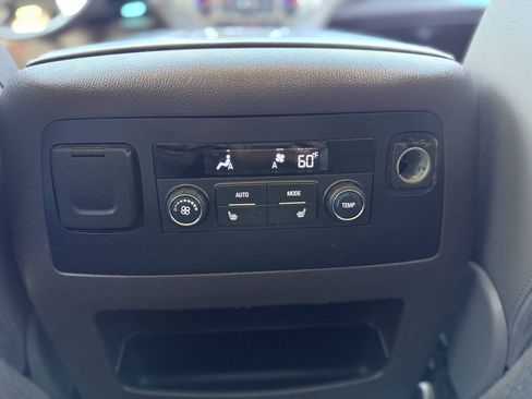 Used 2018 GMC Yukon Denali w/ Denali Ultimate Package RWD image 27