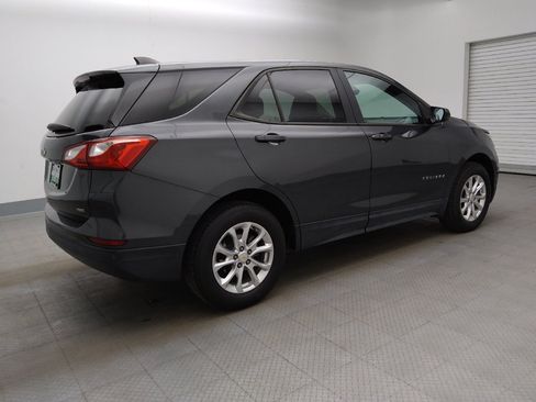 Used 2020 Chevrolet Equinox LS w/ LPO, Cargo Package AWD/4WD image 10