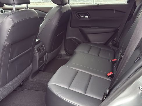 Certified 2022 Nissan Rogue SV w/ SV Premium Package image 21