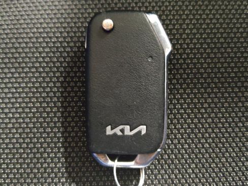 Used 2023 Kia Forte LXS image 32