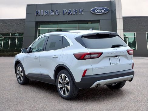 Used 2025 Ford Escape Platinum AWD/4WD image 5