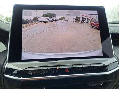 New 2026 Jeep Compass Latitude image 9