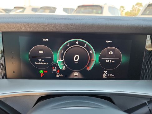 New 2026 Volkswagen Tiguan SE R-Line FWD image 17