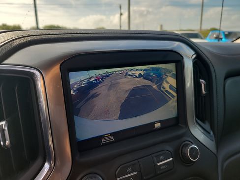 Used 2021 Chevrolet Silverado 1500 RST image 23