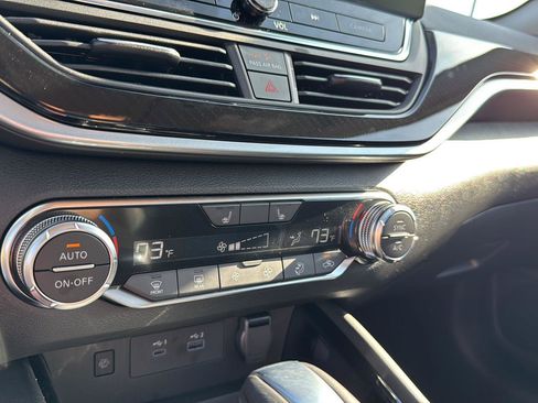 New 2025 Nissan Altima 2.5 SR w/ SR Premium Package image 23