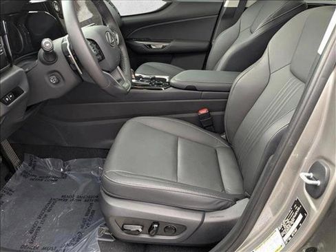 Used 2025 Lexus NX 250 FWD w/ Premium Package image 16