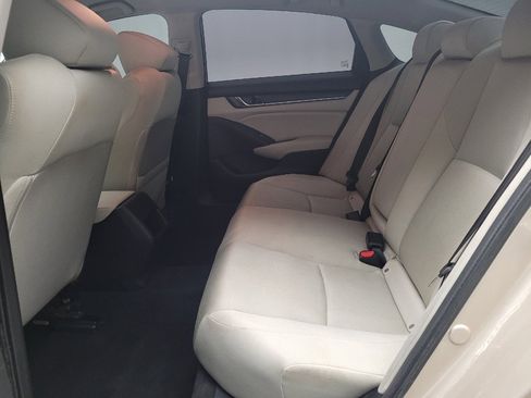 Used 2018 Honda Accord LX image 18