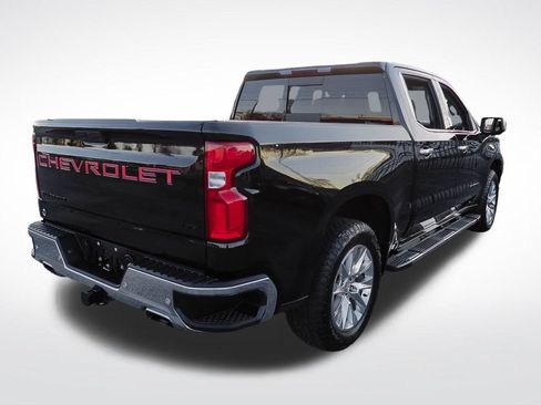 Certified 2022 Chevrolet Silverado 1500 LTZ w/ Safety Package II AWD/4WD image 7