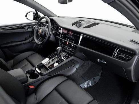 New 2025 Porsche Macan image 23