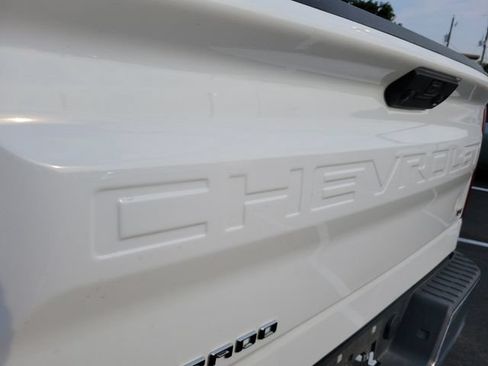 Used 2025 Chevrolet Silverado 1500 LT RWD image 36