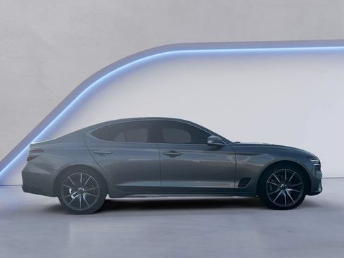 Used 2023 Genesis G70 2.0T AWD/4WD image 4