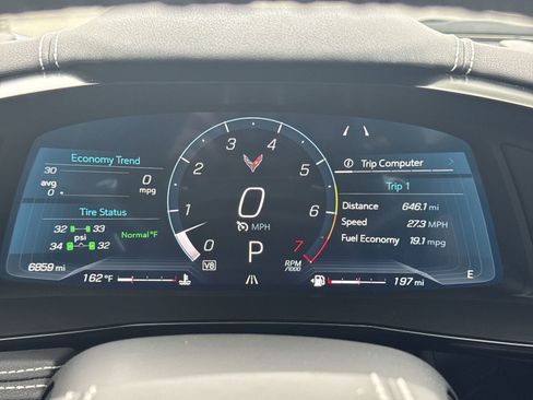 Used 2025 Chevrolet Corvette Stingray Preferred Cpe w/ Z51 Performance Package image 21