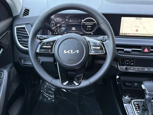 New 2026 Kia Seltos EX w/ EX Sunroof Package image 11