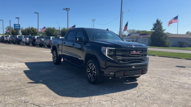 Used 2026 GMC Sierra 1500 AT4 w/ AT4 Premium Package AWD/4WD image 3