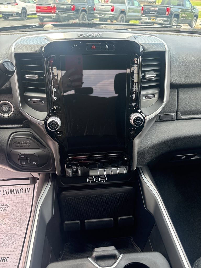 New 2026 RAM 3500 Big Horn AWD/4WD image 12