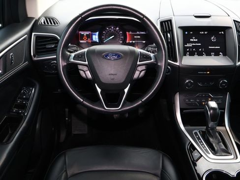 Used 2018 Ford Edge SEL w/ Equipment Group 201A image 9