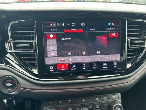 Used 2024 Dodge Durango GT AWD/4WD image 10