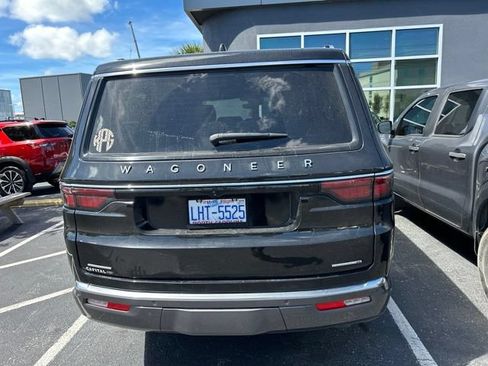 Used 2022 Jeep Wagoneer Series I AWD/4WD image 8