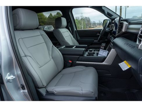 Used 2026 Toyota Tundra SR5 w/ SR5 Premium Package AWD/4WD image 16