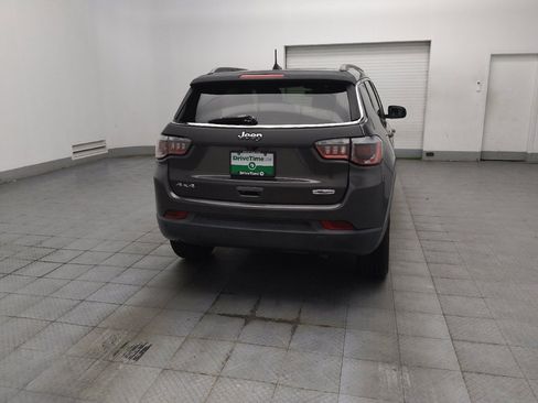 Used 2018 Jeep Compass Latitude w/ Popular Equipment Group AWD/4WD image 7