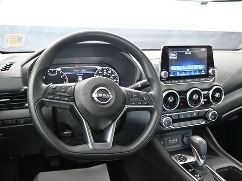 Used 2024 Nissan Sentra SV image 24