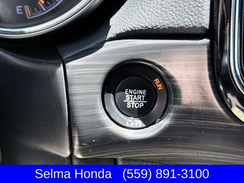 Used 2019 Jeep Grand Cherokee Altitude RWD image 16