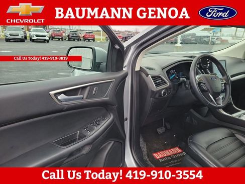 Used 2024 Ford Edge SEL image 5