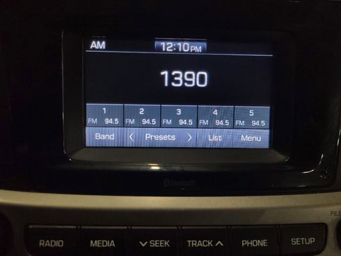 Used 2020 Hyundai Accent SE FWD image 25